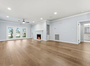 28 Tournament Way, Austin, TX 78738