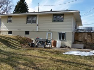 1006 S Orchard St, Madison, NE 68748