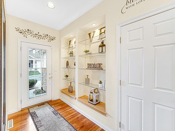 4th image of 1711 Briam Circle Dr
