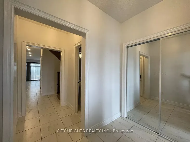 160 McWatters St — Photo 12