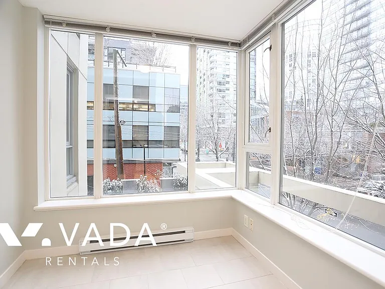 1001 Richards St #302 — Photo 8