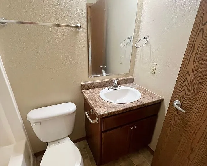 401 N Western Ave #107 — Photo 13