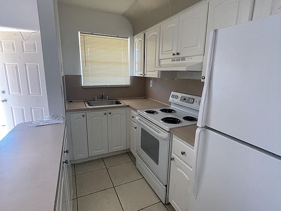 5th image of 2851 Jackson St APT 1