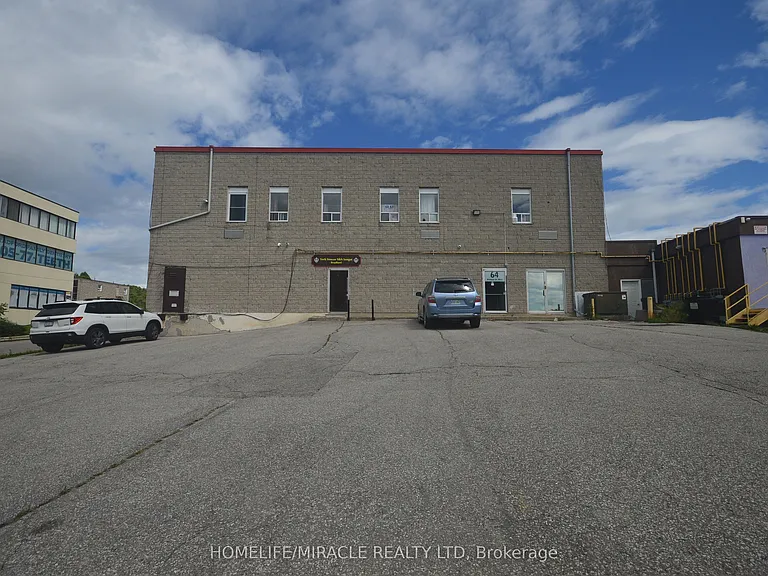 64 Holland St W #1 — Photo 21