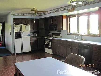Large Kitchen
						:
						Includes a large food pantry.