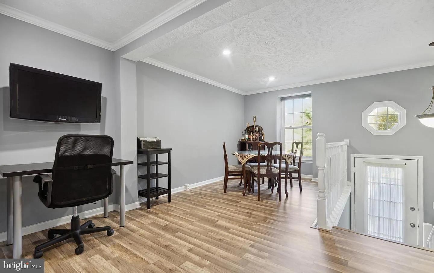 2 bed, 2.0 bath, 1133 sqft, $2,900 — Photo 2
