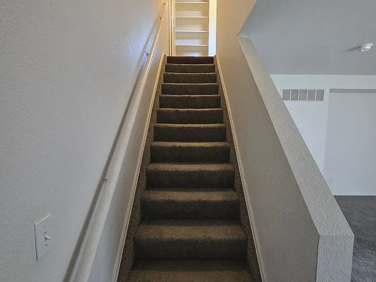 80 Blackburn Ln — Photo 11