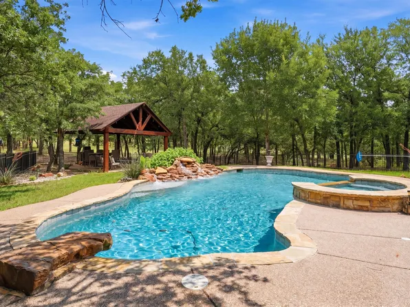 705 Boling Ranch Rd, Azle, TX 76020