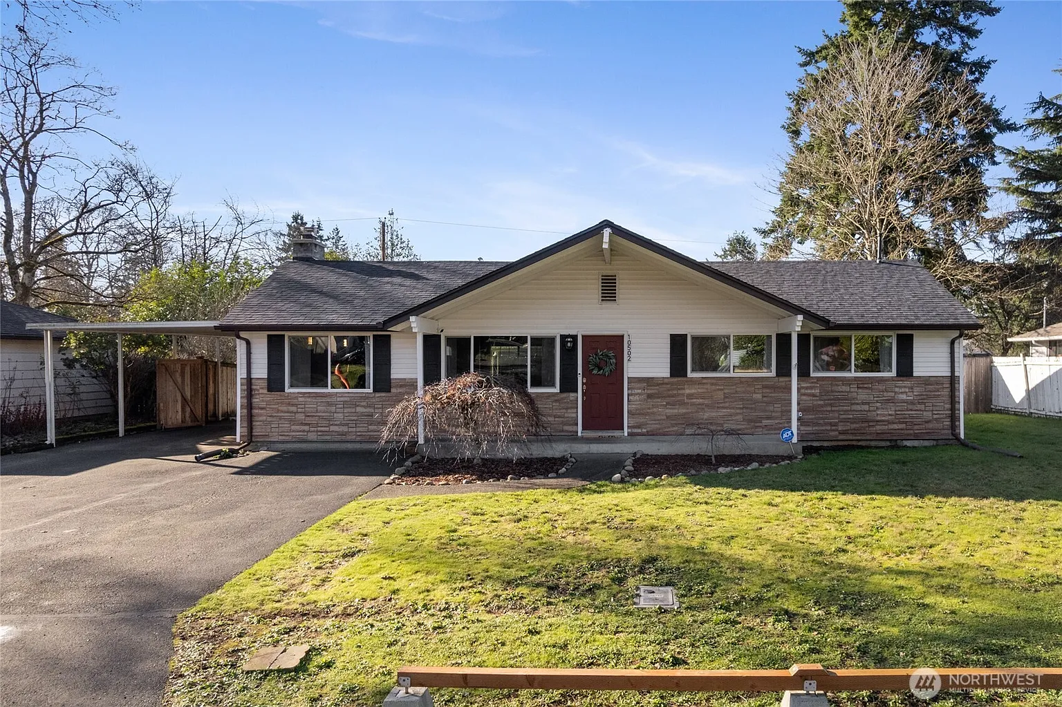 10502 Earley Avenue SW photo 1