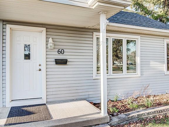4th image of 60 Riverside Dr W