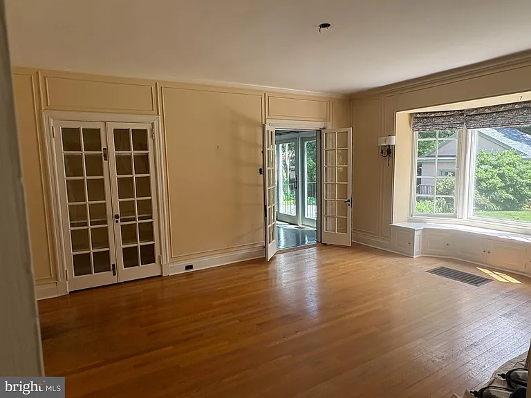 490 Bancroft Rd — Photo 10