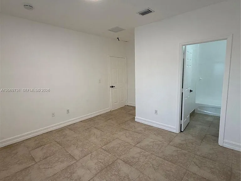 22727 SW 125th Ave #B — Photo 9