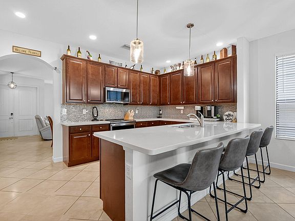 2nd image of 5913 Sandbirch Way