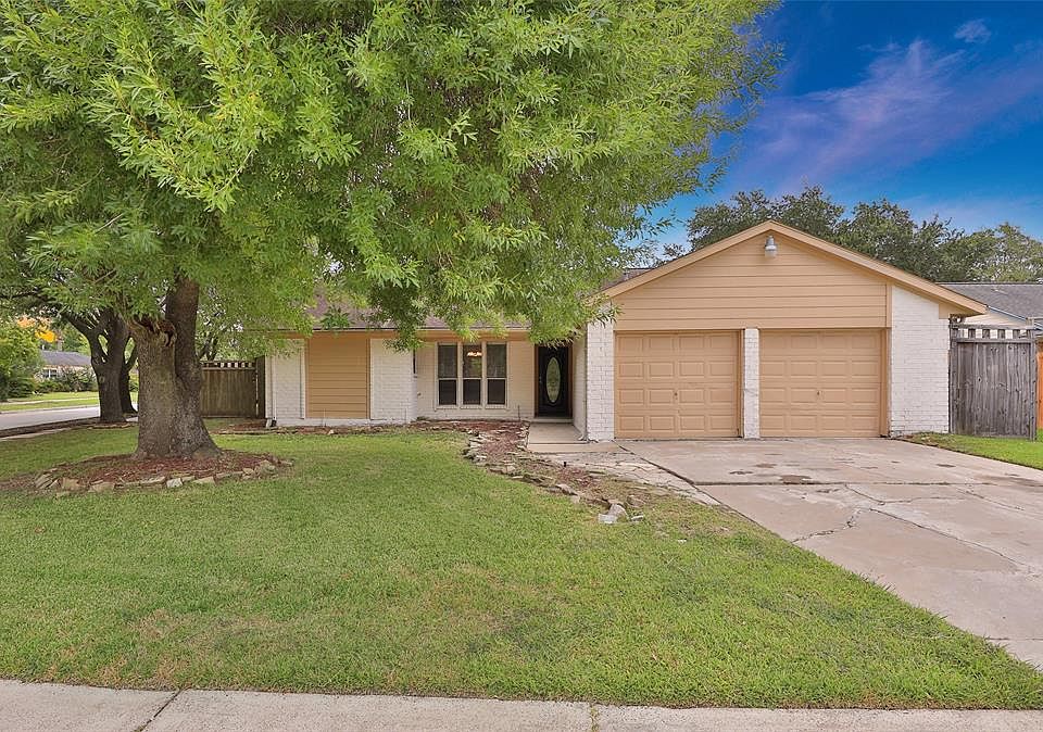 1st image of 10603 Sagebluff Dr
