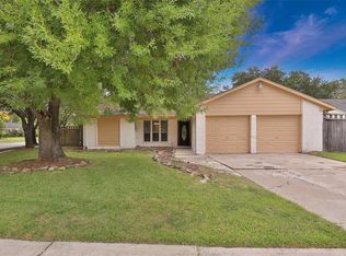 10603 Sagebluff Dr, Houston, TX 77089