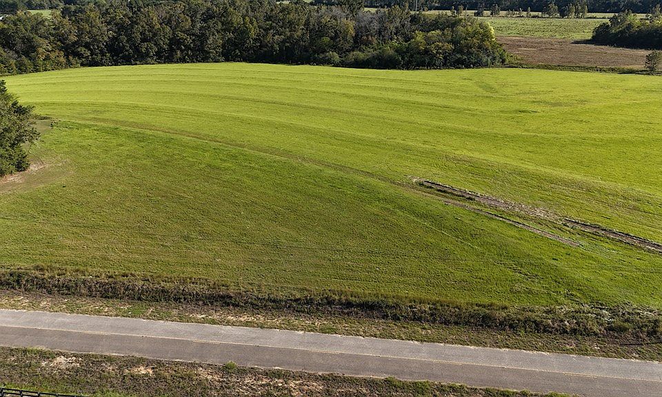 2nd image of 3 Battles Rd