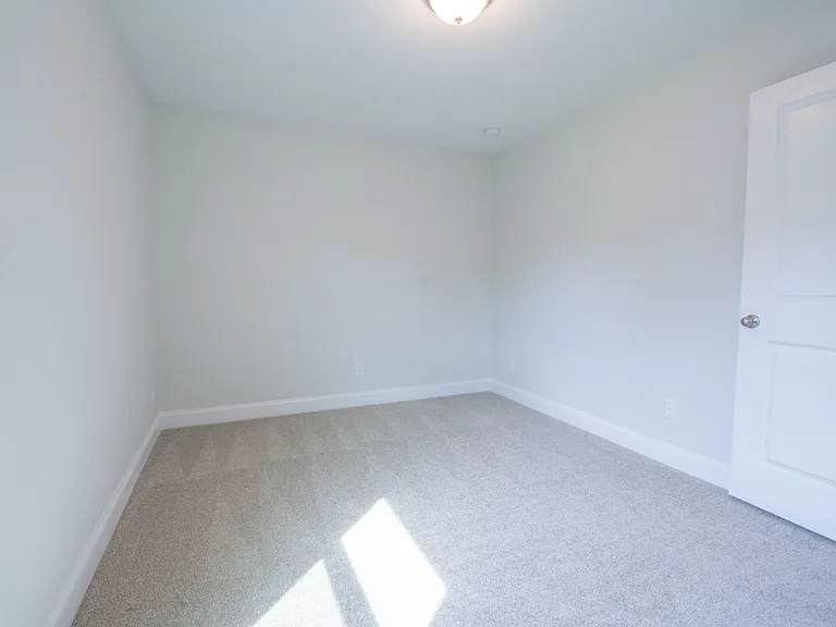 5611 Pondhaven Dr — Photo 27