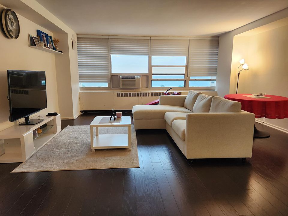 1st image of 3950 N Lake Shore Dr APT 1515C
