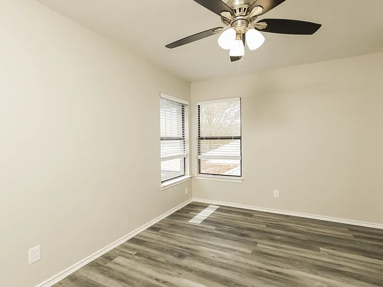 8151 Cheryl Meadow Dr — Photo 14