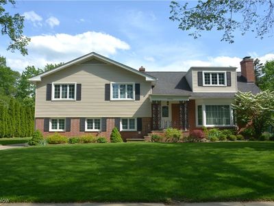 20526 Byron Rd, Shaker Heights, OH, 44122