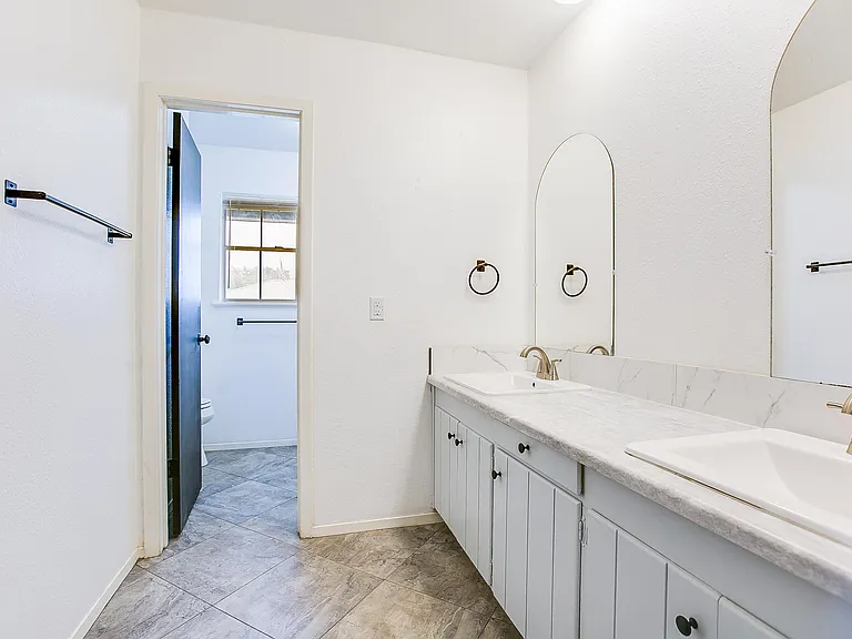 3202 Tanglewood Dr — Photo 8
