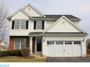 7917 Pinehill Rd, Lewis Center, OH 43035