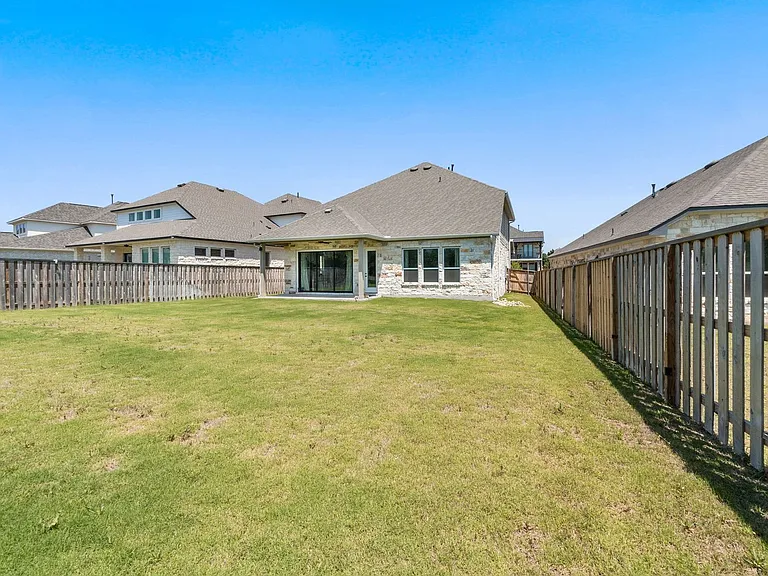125 Plainsman Ln — Photo 49