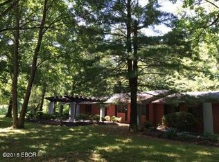 1237 W Lake Rd, Murphysboro, IL 62966