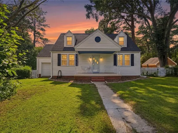 4525 Duke Dr, Portsmouth, VA 23703