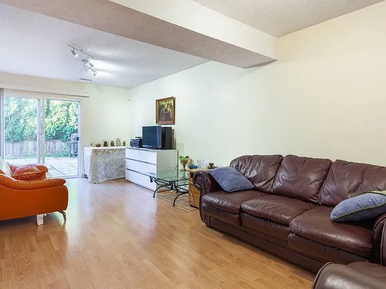 6000 Goldsmith Dr — Photo 10