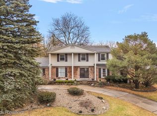 5329 Watergate Rd, West Bloomfield, MI 48323