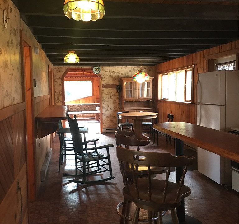 2nd image of 4933 Cascade Rd