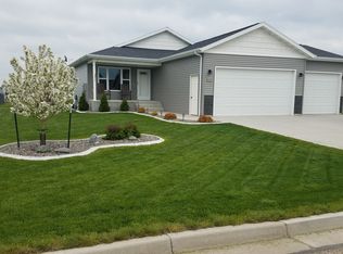 3089 McNally St, Bismarck, ND 58504