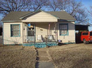 209 E Maple Ave, Duncan, OK 73533