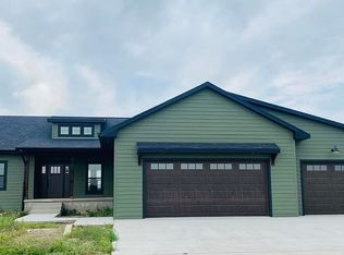 2130 Brookstone Loop, Pierre, SD 57501