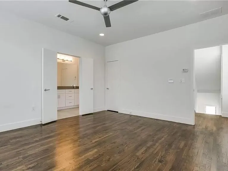 4303 Cole Ave — Photo 7