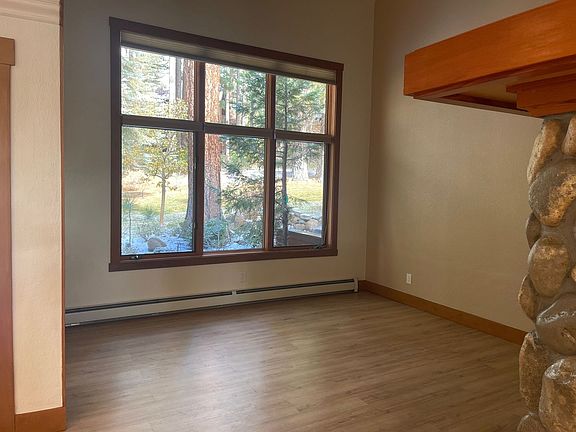 3rd image of 929 Northwood Blvd #42