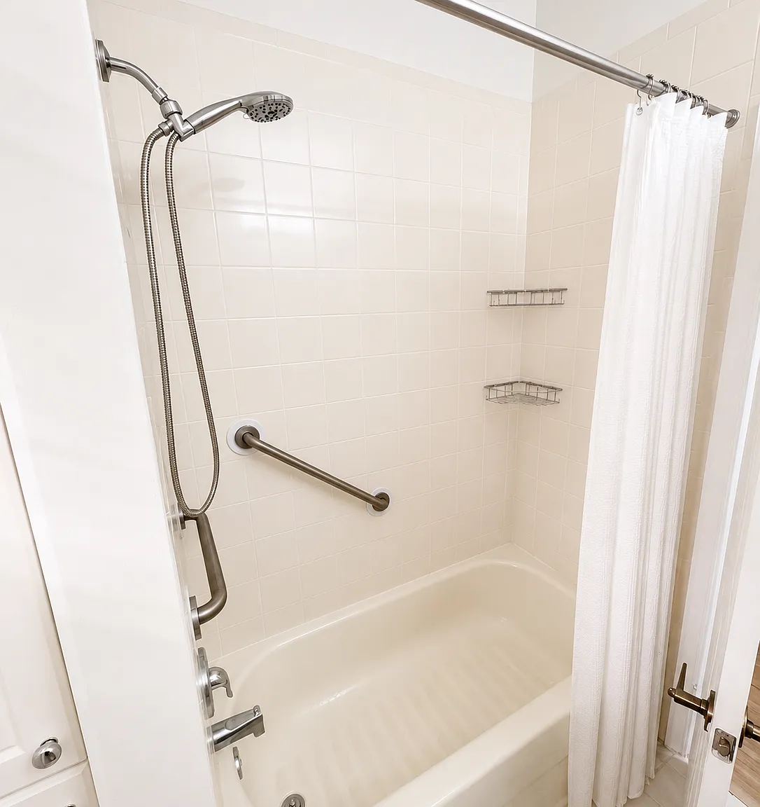 4 bed, 1699 sqft, $1,400 — Photo 4