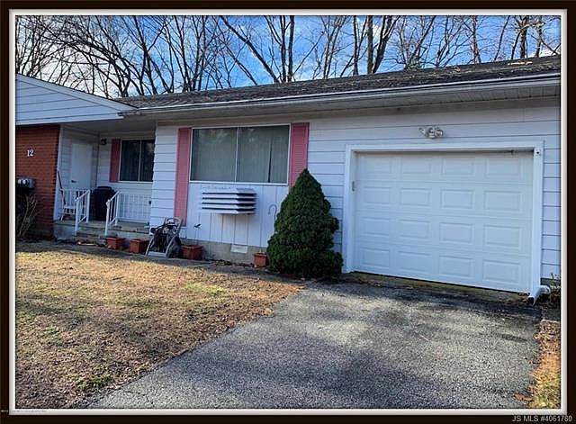 1st image of 12 Washington Ln #A