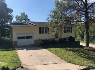 2417 Bluebird Dr, Jefferson City, MO 65109