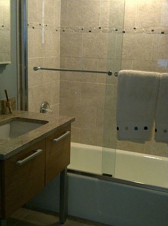 2nd image of 1155 Warburton Ave APT 8N