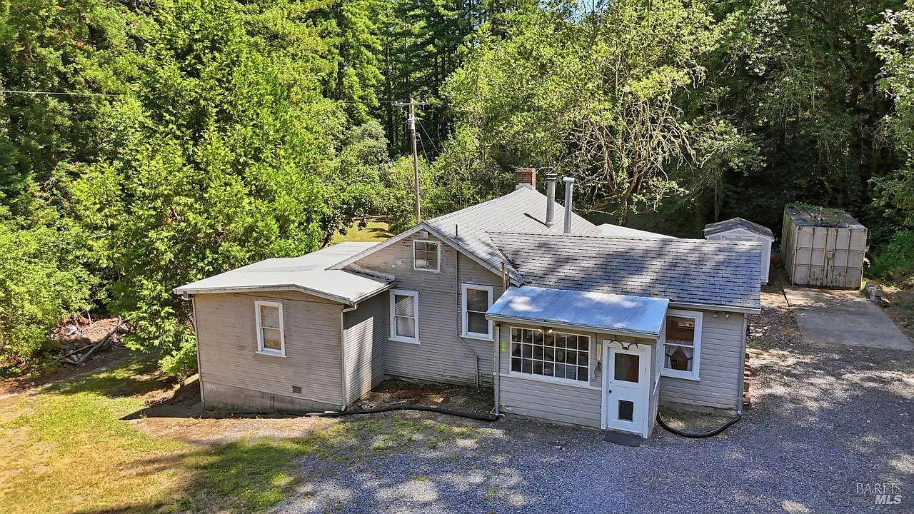 886 Montgomery Road - Photo 2