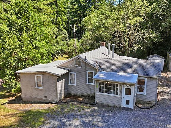 2nd image of 886 Montgomery Road