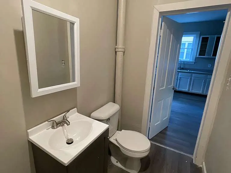 217 N West Ave — Photo 8