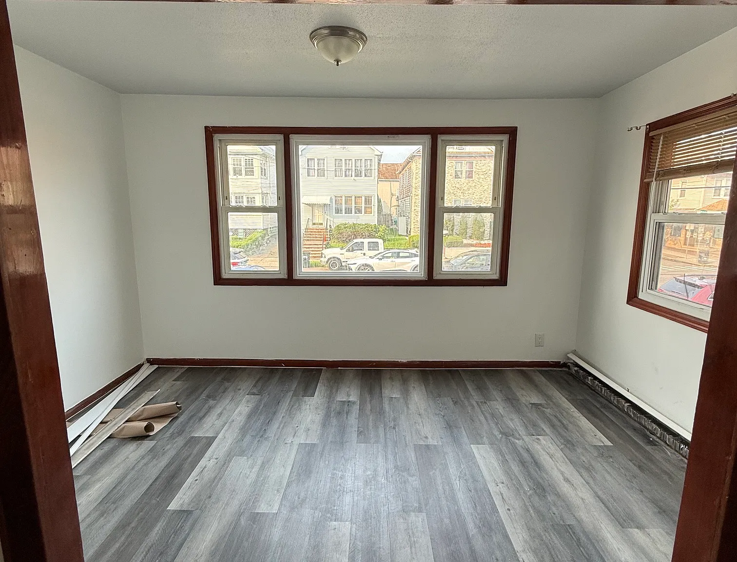 4 bed, 1.5 bath, 3000 sqft, $3,650 — Photo 4