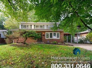 30 Calbreath Ct, Florissant, MO 63031