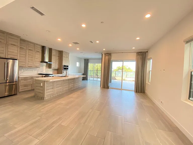 26266 Paseo Sillin — Photo 8