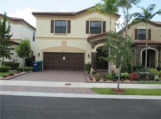 8800 NW 102nd St, Medley, FL 33178