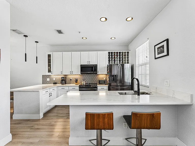 295 NE 5th Ave #22 — Photo 9