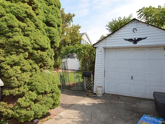 4th image of 7 S Bay Avenue